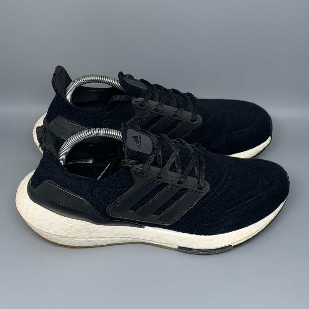 Adidas Ultraboost 21 Black/White Running Shoes Men's Sz 8 / Women's Sz 9.5